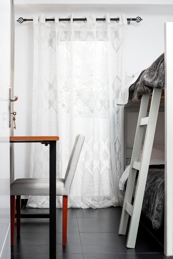 Filippos Acharnes Elegance Apartment Екстериор снимка